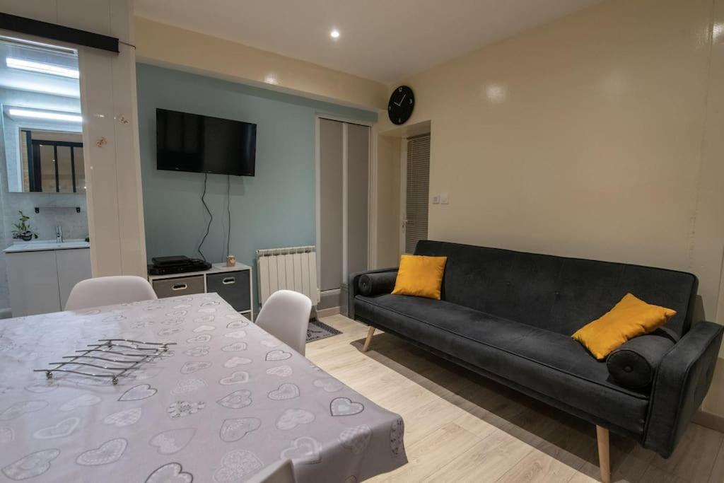 Studio Place De La Barre Le Cosy Apartment Mâcon Exterior foto